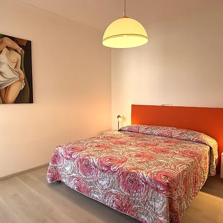 Apartment Oscar